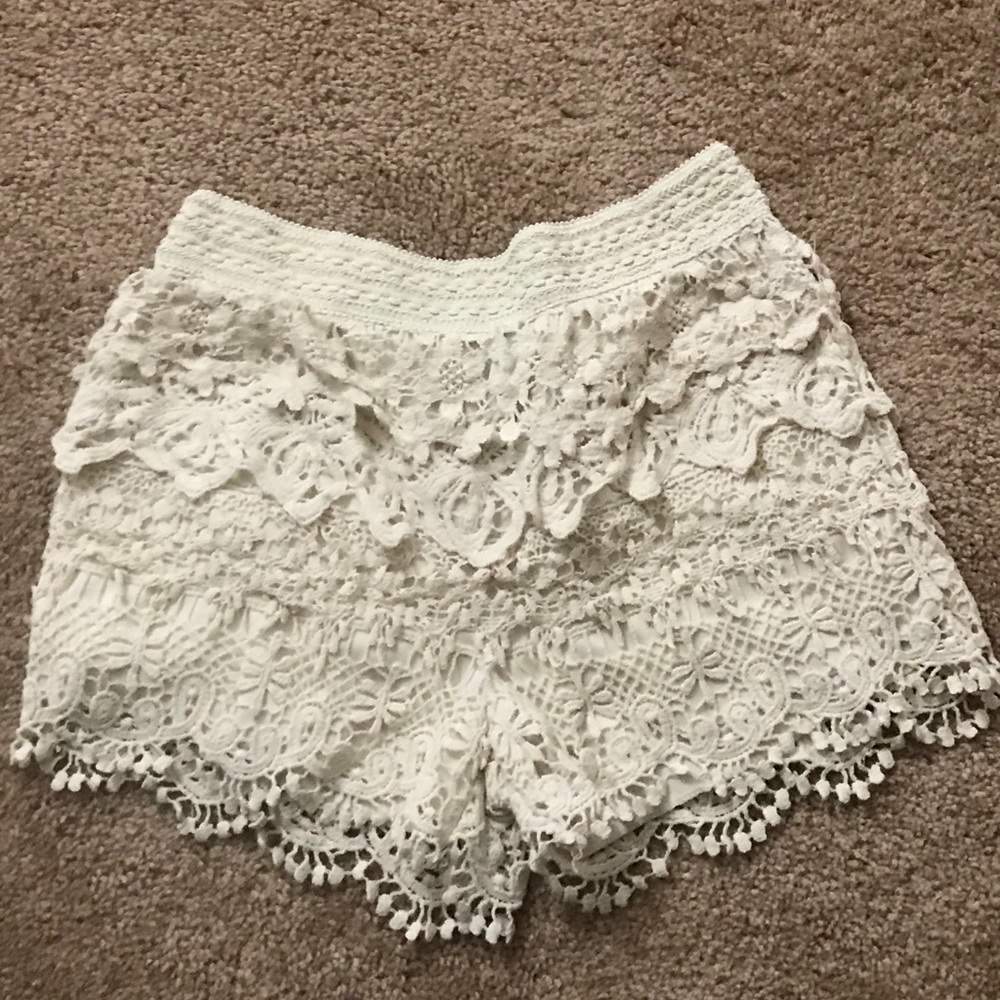 Rue 21 Cream Crochet Shorts